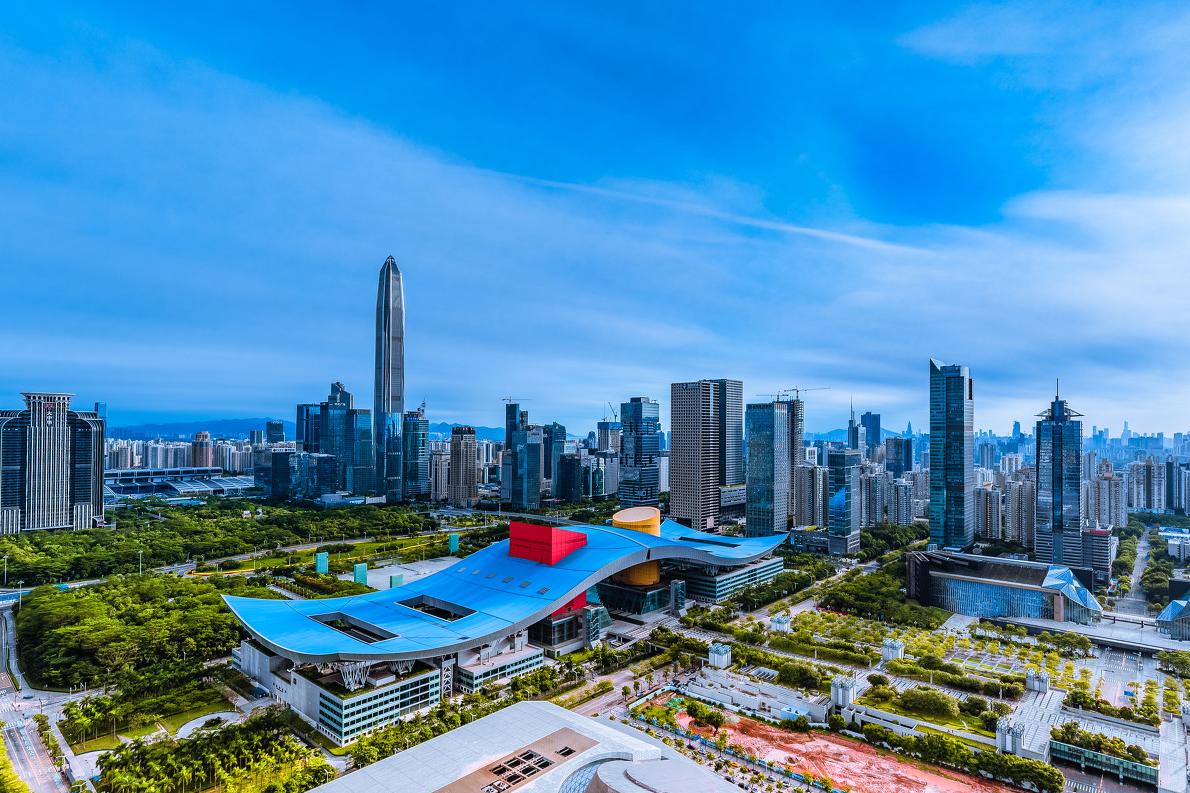 为何深圳成为国际物流的“必经之地”?