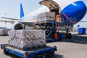7月空运运价环比再降6%,中国至西欧航线暴跌22%:旺季预期降温,欧盟关税冲击显现