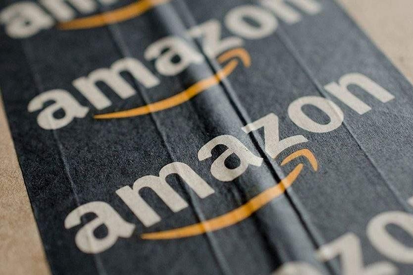 英国亚马逊发货几天到?时效、渠道与影响因素
